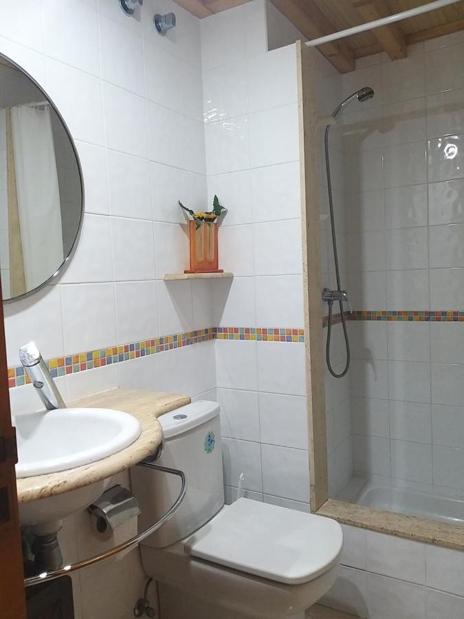 Apartamento Con Pequeno Jardin En El Centro Ferrol Exterior photo
